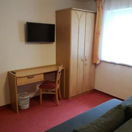 Maria's Platzl Apartment *
